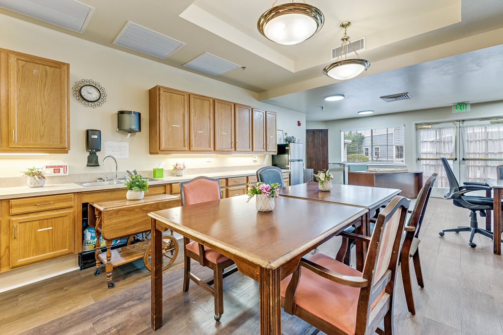 2025 Lighthouse L-25