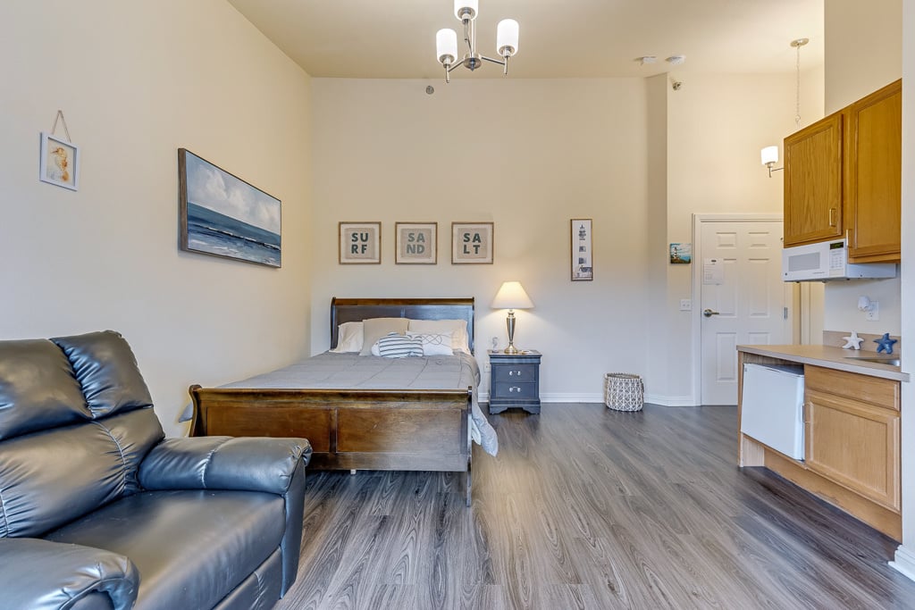 2025 Lighthouse L-34