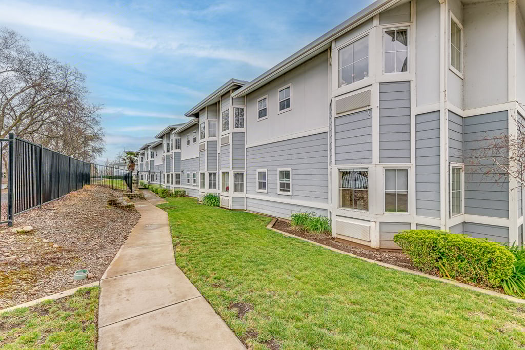 2025 Lighthouse L-58